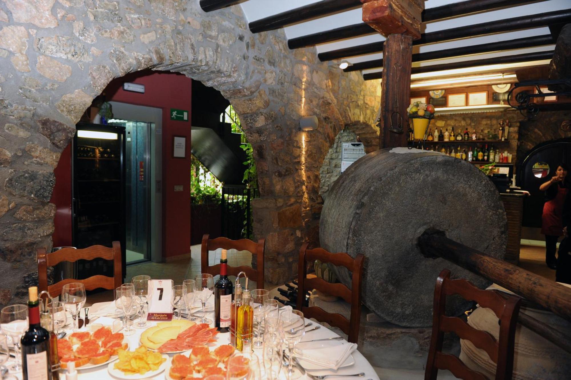 Hotel Restaurante Verdia Suera  Exterior foto
